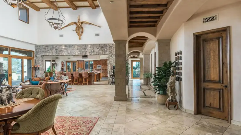 the-hope-house-living-area