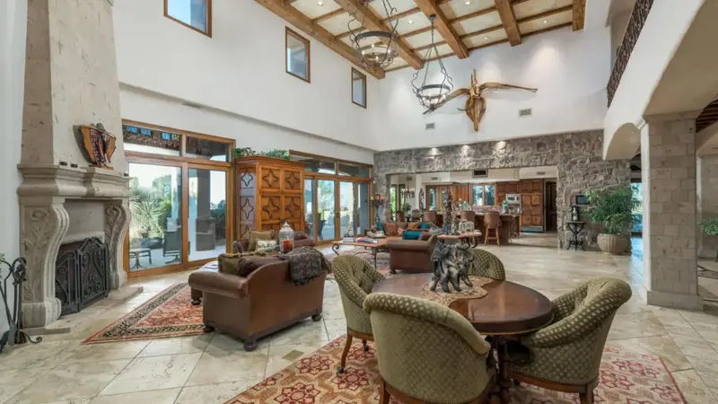 the-hope-house-spacious-living-area